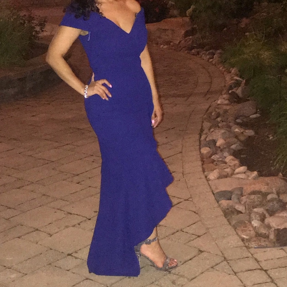 Elegant Blue Off-Shoulder Evening Gown